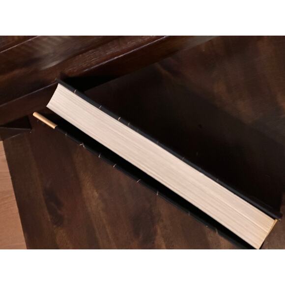 The Maidens by Alex Michaelides - Picture 2 of 5